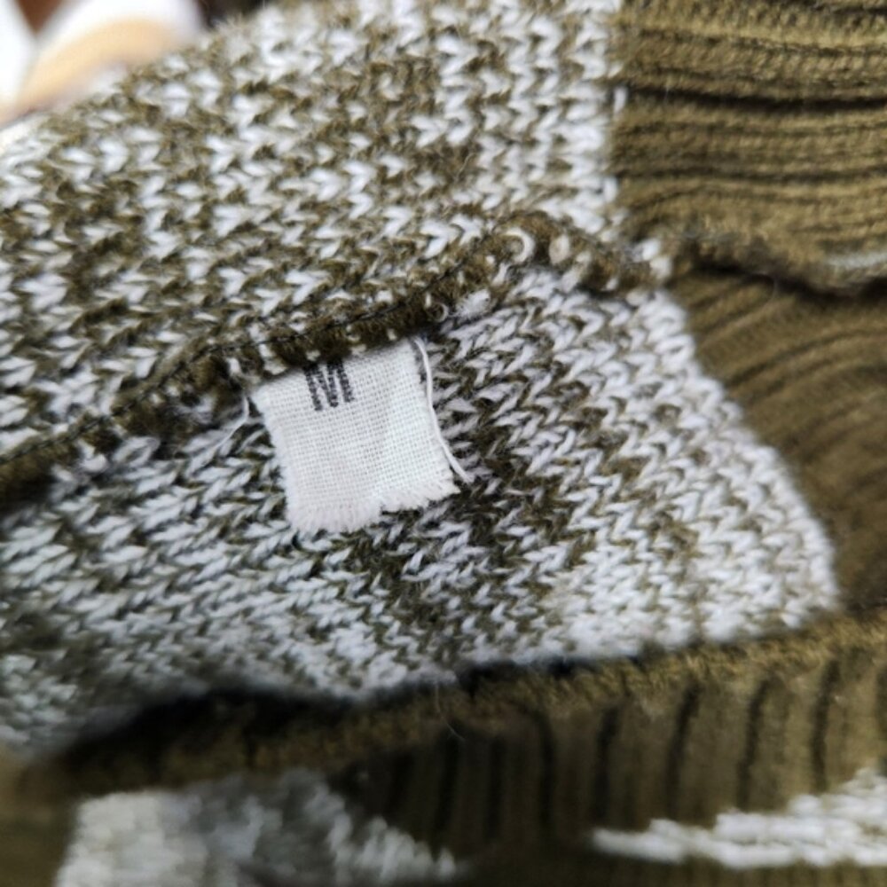 St. Laurents vintage Olive Green and Gray Men's Sweater Size medium - Picture 7 of 9